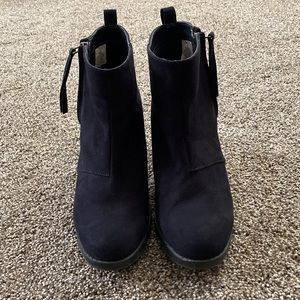 Black Old Navy Boots